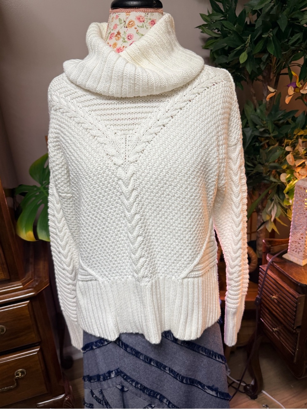 ✨ Rachel Ashwell 100% Cotton Chunky Cable Knit Cowl Neck Sweater - Medium✨